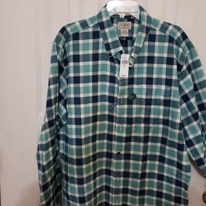 LL Bean Mens New with tags Long sleeve cotton Shirt XL